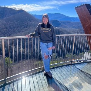 Meet your Posher, Kristen